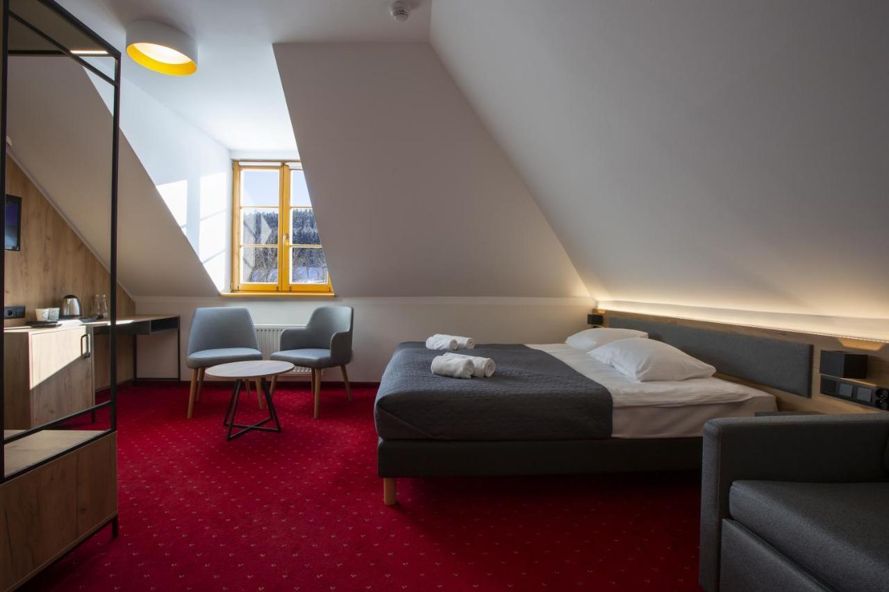 Pensjonat Puchaczowka Sienna  Extérieur photo